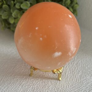 Esfera de Selenita Laranja – Vitalidade, Limpeza Energética e Equilíbrio Emocional