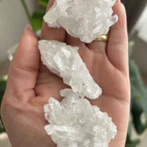 Cluster de Quartzo Transparente – Cristal para Energia e Purificação