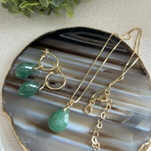 Conjunto Quartzo Verde Gota – Cura, Equilíbrio e Bem-Estar