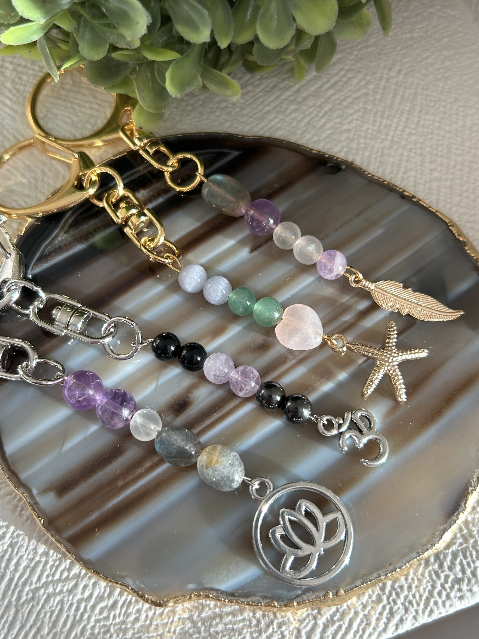 Amuletos de Pedras Naturais – Energia com Propósito