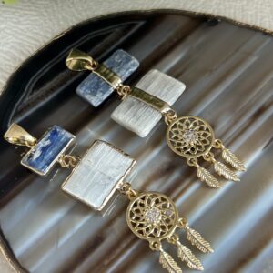 Pingente Duplo com Filtro dos Sonhos – Cianita Azul & Selenita