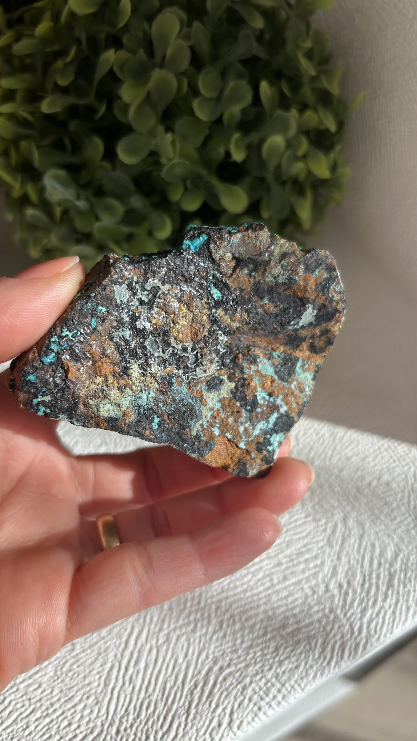 Crisocola Grande – Pedra Bruta Natural - Imagem 6