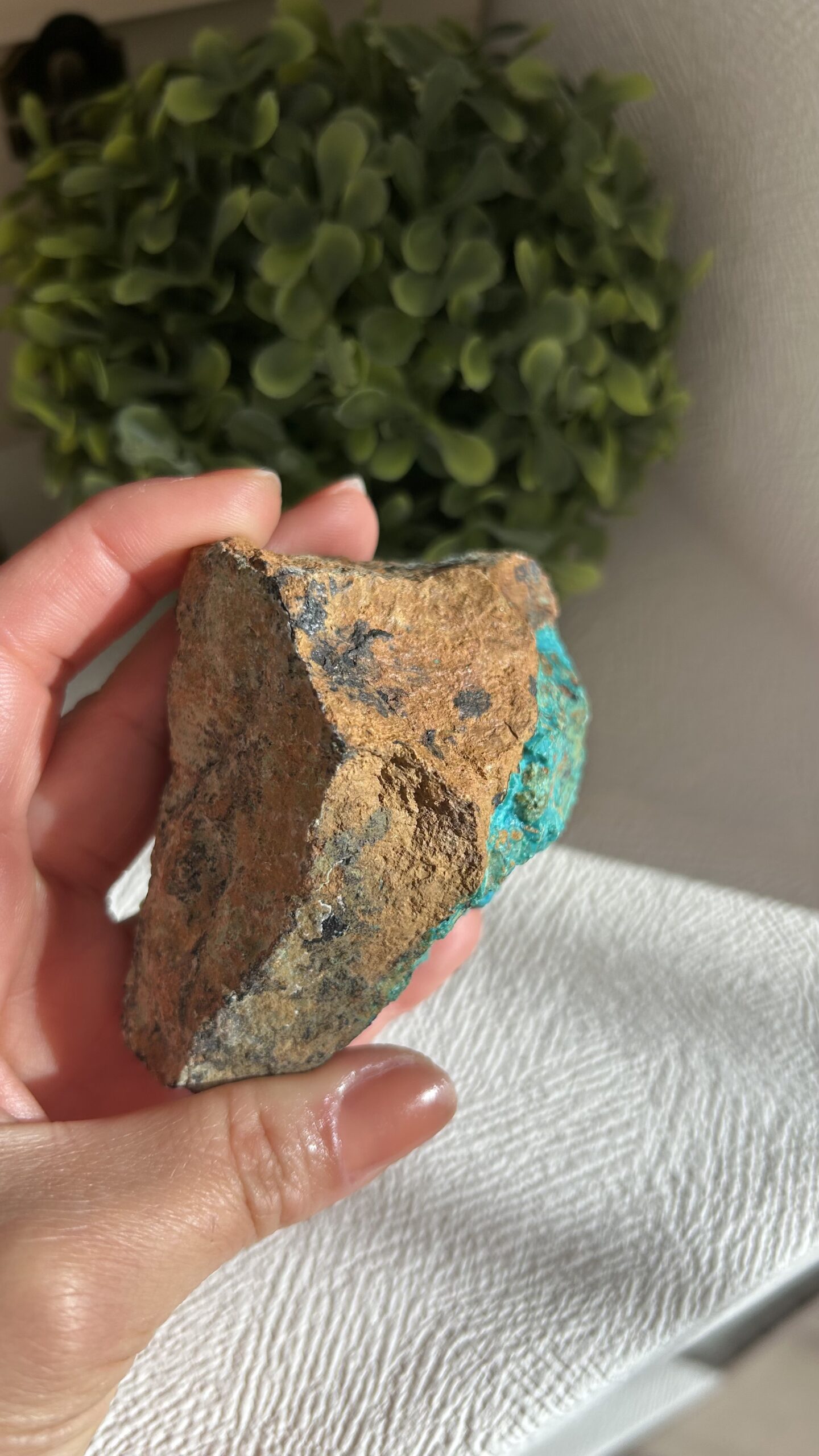 Crisocola Grande – Pedra Bruta Natural - Imagem 2