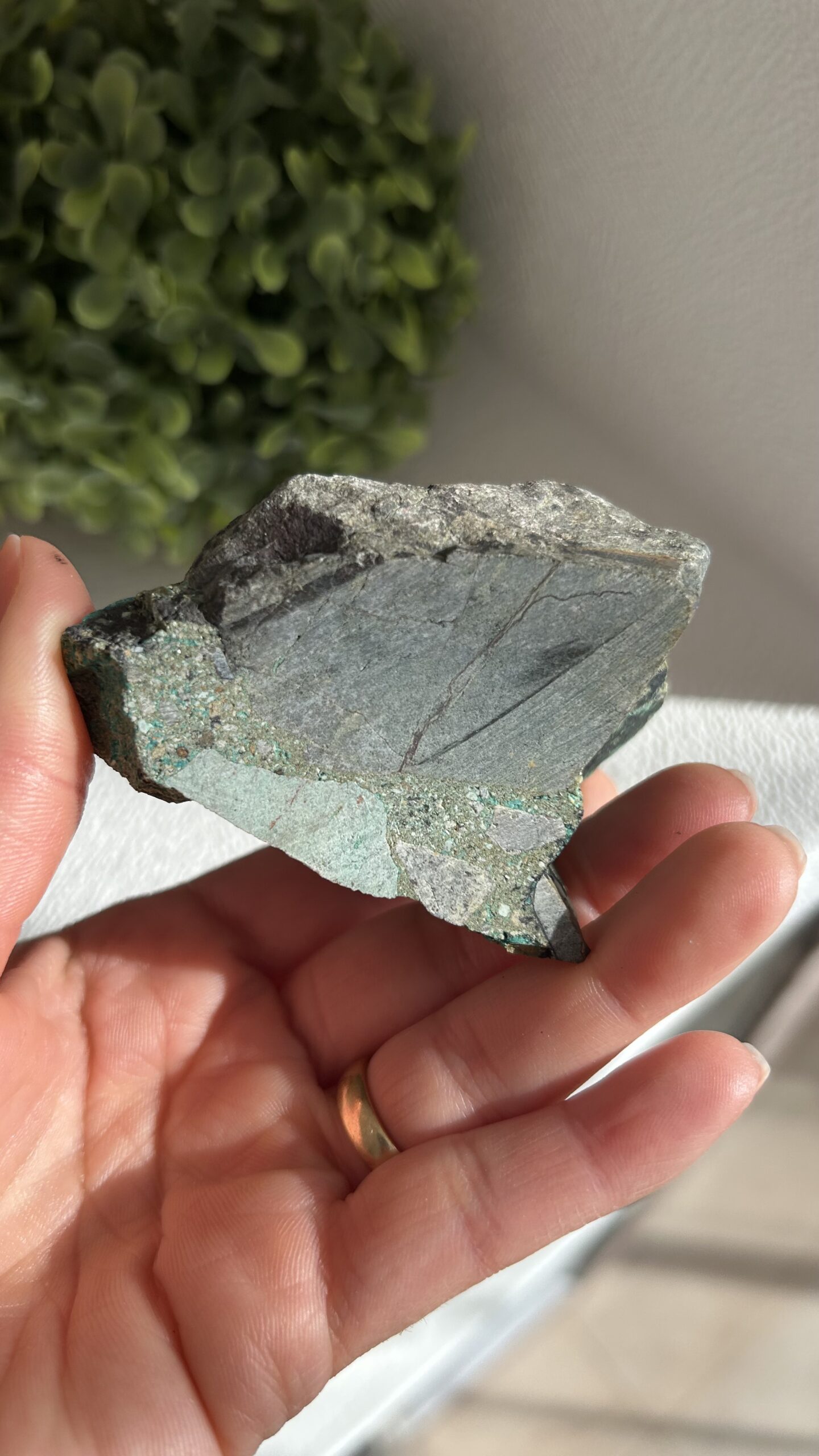 Crisocola Grande – Pedra Bruta Natural - Imagem 4