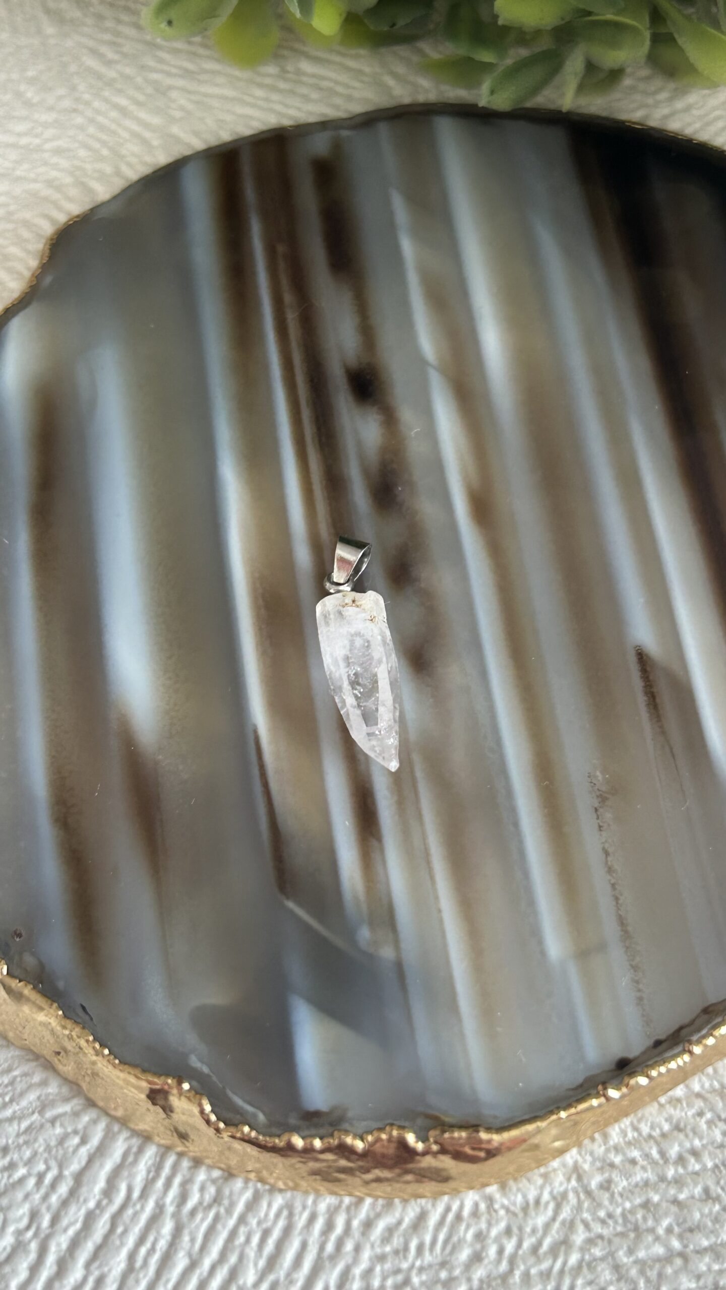 Pingente de Ametista Vera Cruz – Proteção, Equilíbrio Emocional e Espiritualidade