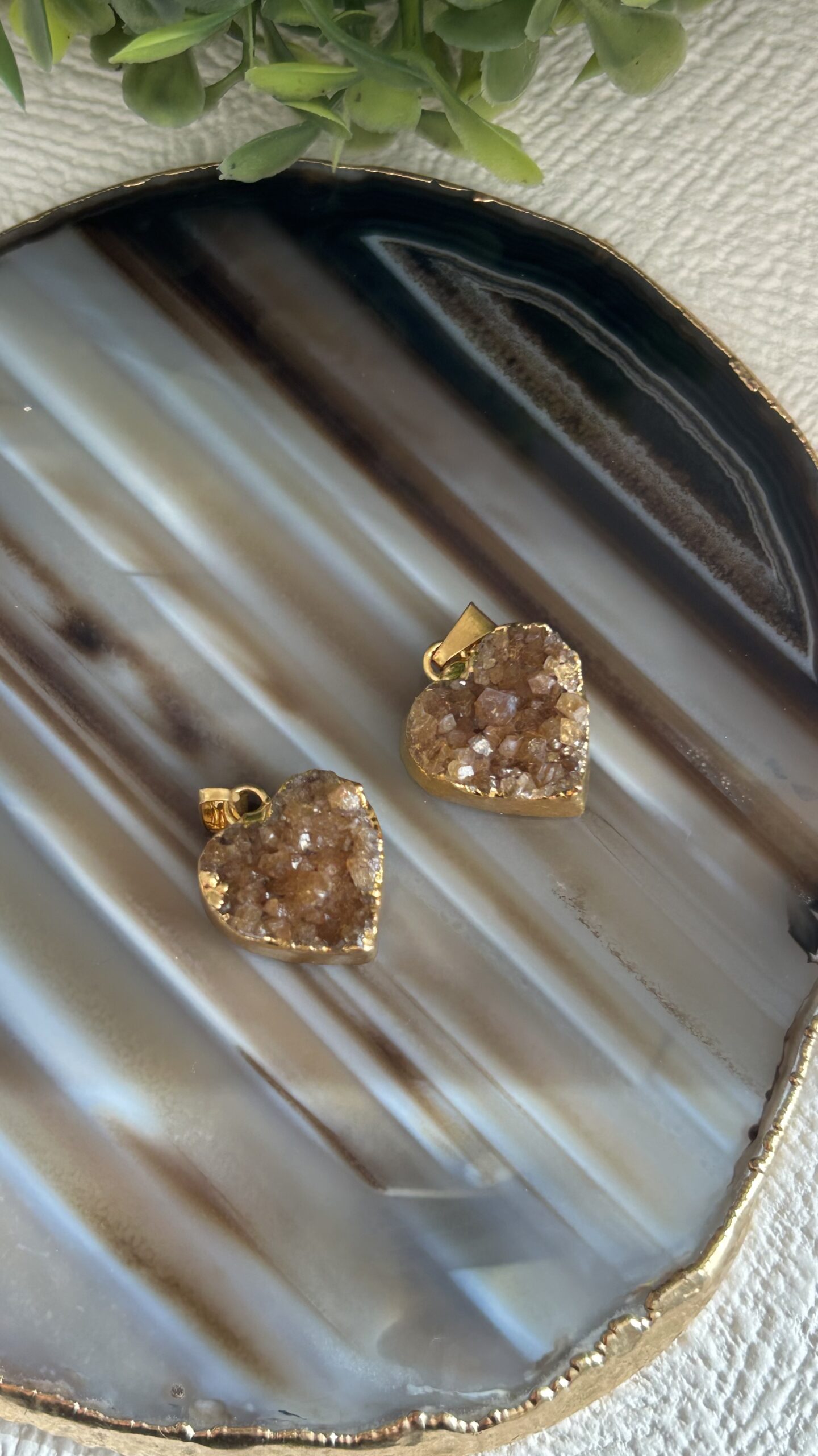 Pingente Coração de Citrino (Ametista Queimada) • Prosperidade, Autoconfiança e Energia Pessoal