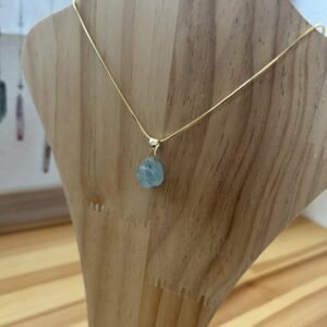 Colar com Pingente de Água-Marinha Bruta Natural