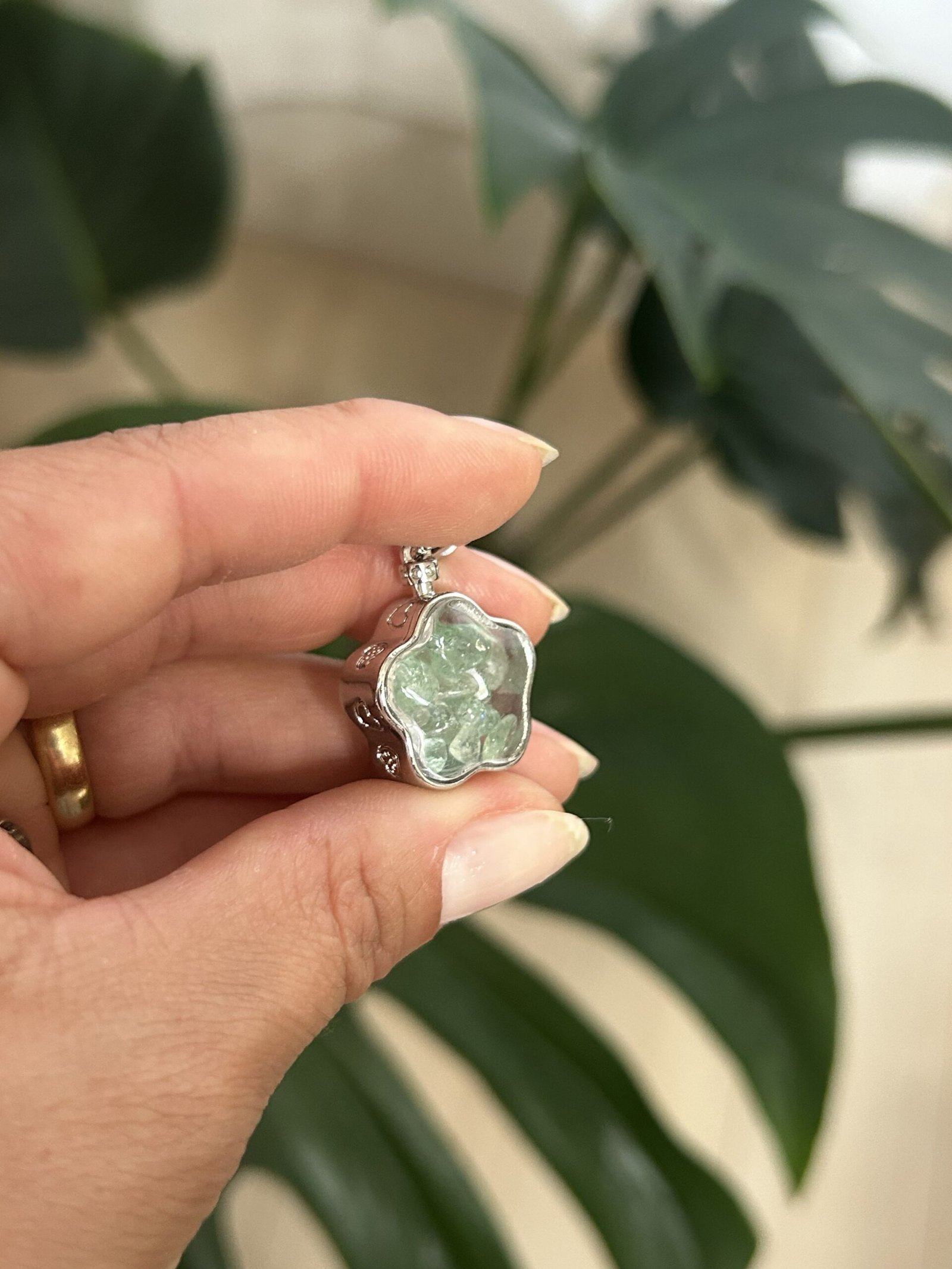 Pingente Flor com Pedra Cascalho (Sazare) - Imagem 4