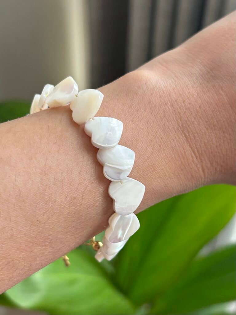 Pulseira de Madrepérola com Coração